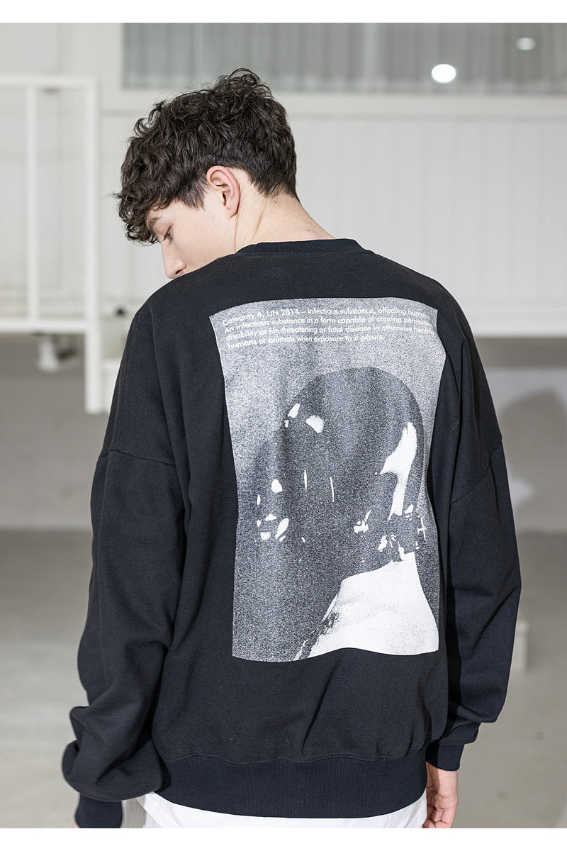 メスノウン(MASSNOUN) CLASSIFICATION OVERSIZED CREWNECK MSZCR001-BK