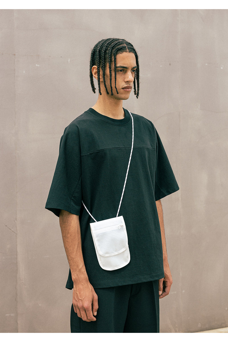 マスノウン(MASSNOUN)  TARPAULIN SMALL BAG MUOAB001-WT