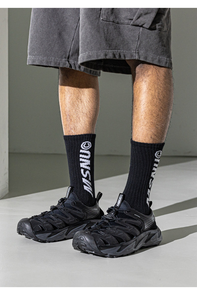 マスノウン(MASSNOUN) MNGU LOGO SOCKS MUZAS001-BK
