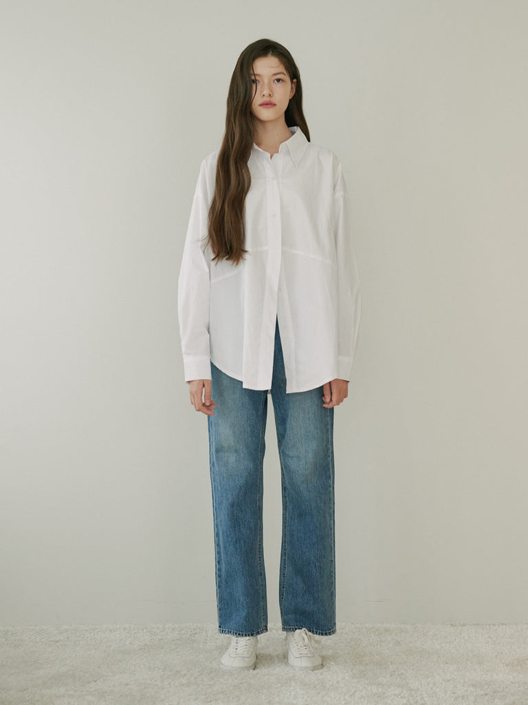 TMO BY 13MONTH（ティーエムオーバイサーティンマンス）OVERSIZED LOGO SHIRT (WHITE)