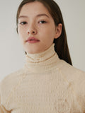 TMO BY 13MONTH（ティーエムオーバイサーティンマンス）PLEATED TURTLE NECK TOP (IVORY)