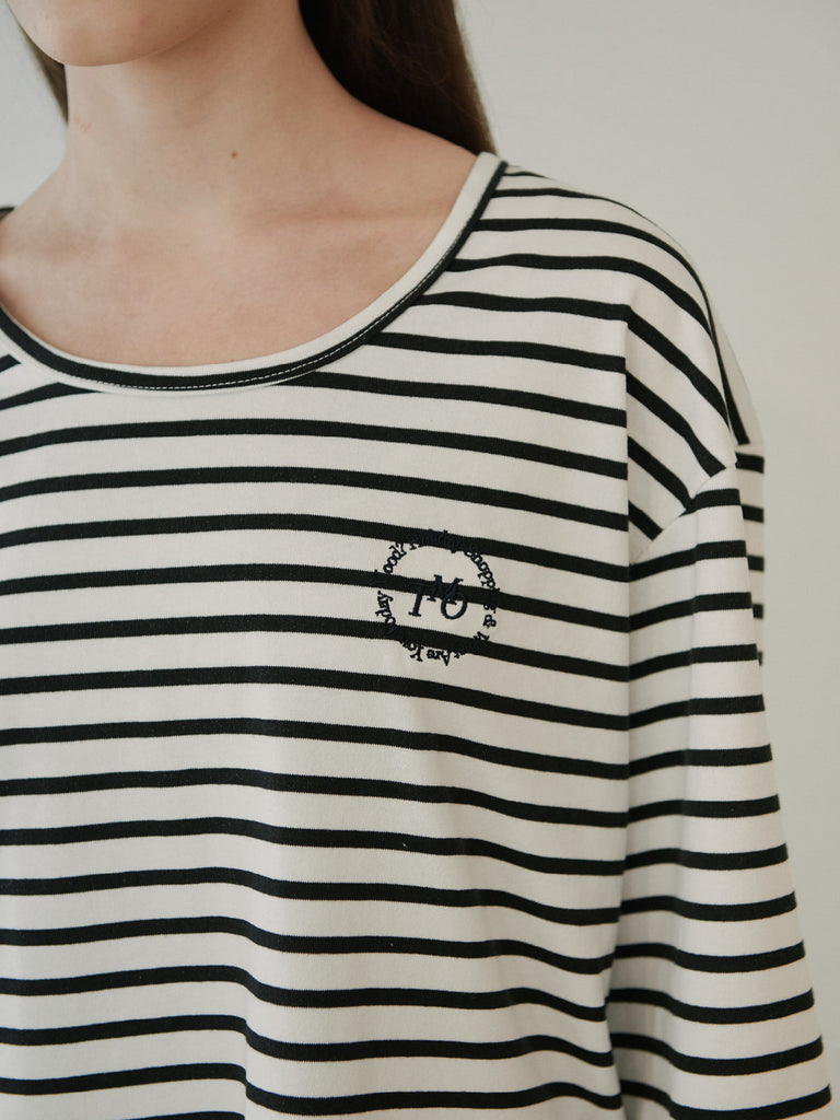 TMO BY 13MONTH（ティーエムオーバイサーティンマンス）SIDE SLIT T-SHIRT (BLACK)