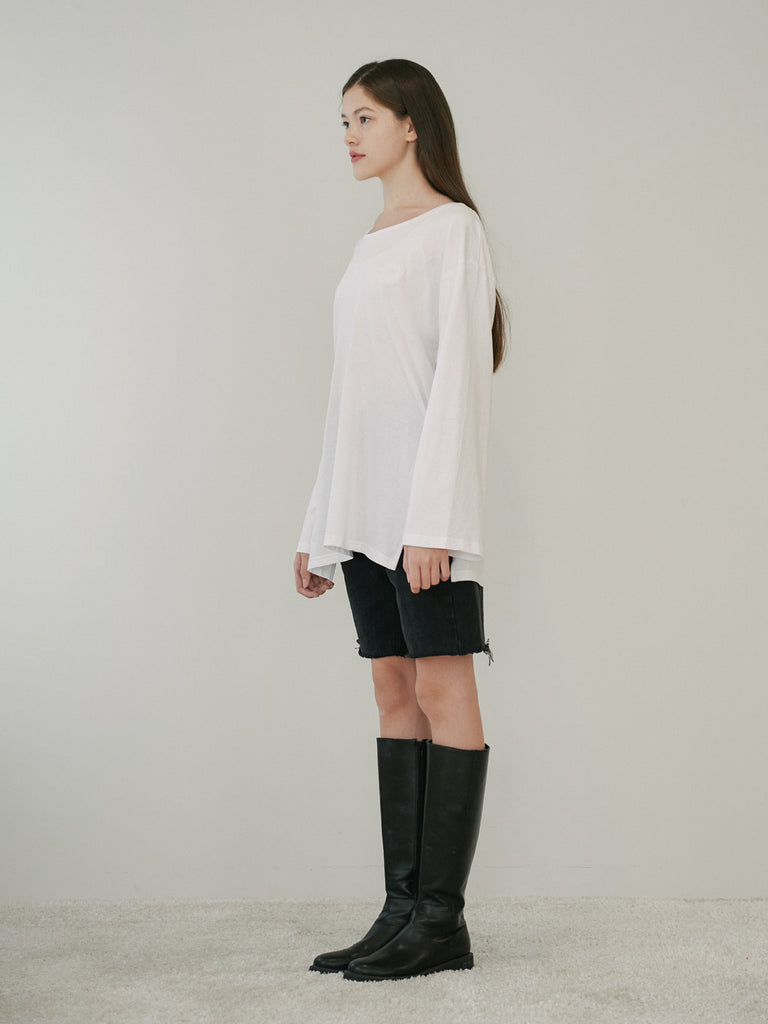 TMO BY 13MONTH（ティーエムオーバイサーティンマンス）SIDE SLIT T-SHIRT (WHITE)