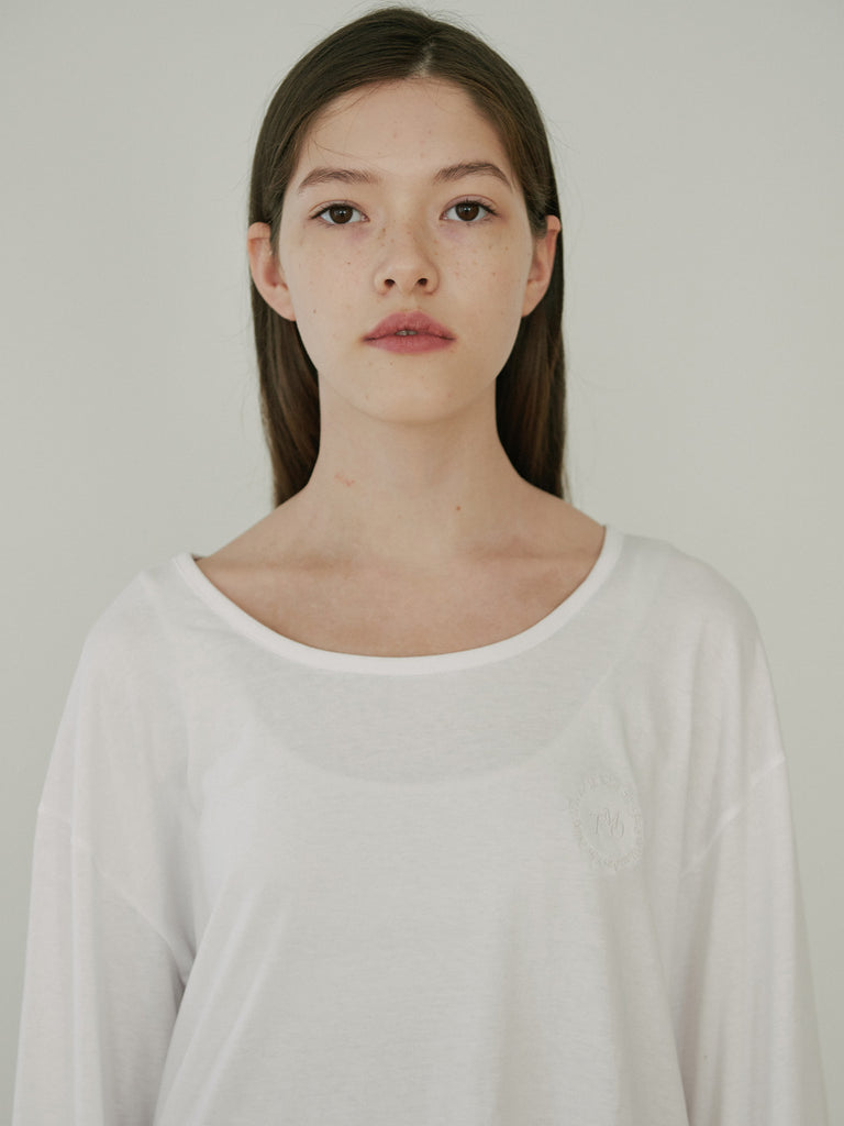 TMO BY 13MONTH（ティーエムオーバイサーティンマンス）SIDE SLIT T-SHIRT (WHITE)