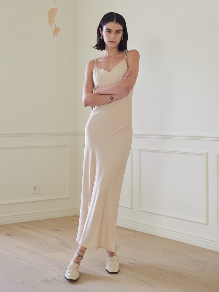 TMO BY 13MONTH（ティーエムオーバイサーティンマンス）SLIP ONE PIECE (BEIGE)