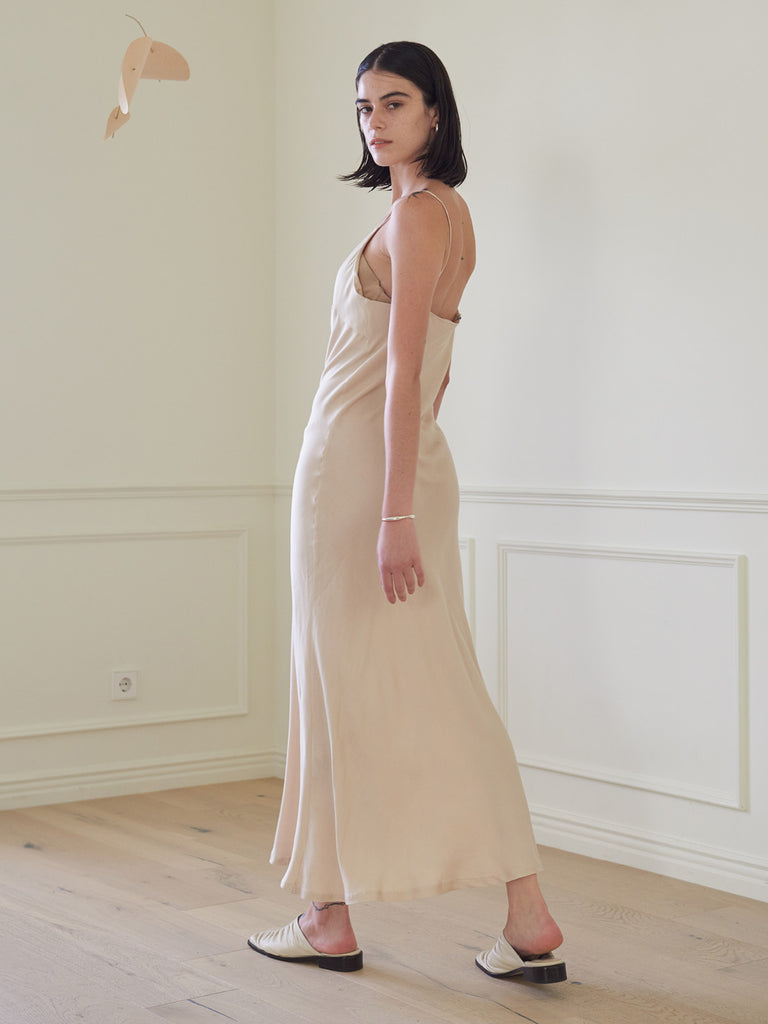 TMO BY 13MONTH（ティーエムオーバイサーティンマンス）SLIP ONE PIECE (BEIGE)