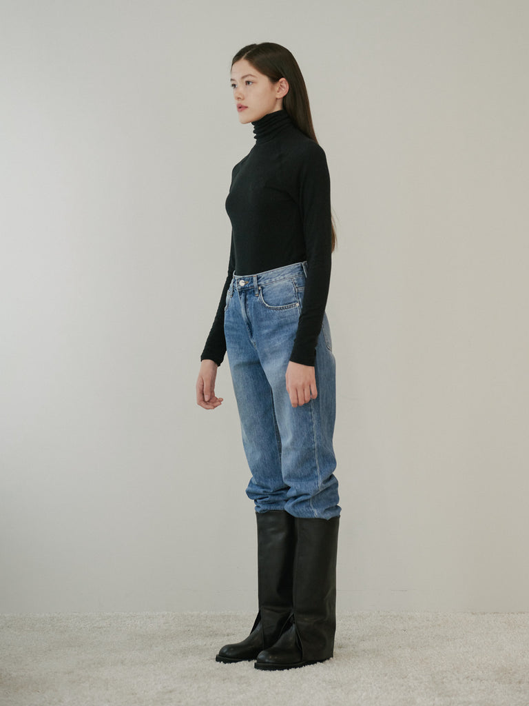 TMO BY 13MONTH（ティーエムオーバイサーティンマンス）TURTLE NECK TOP (BLACK)