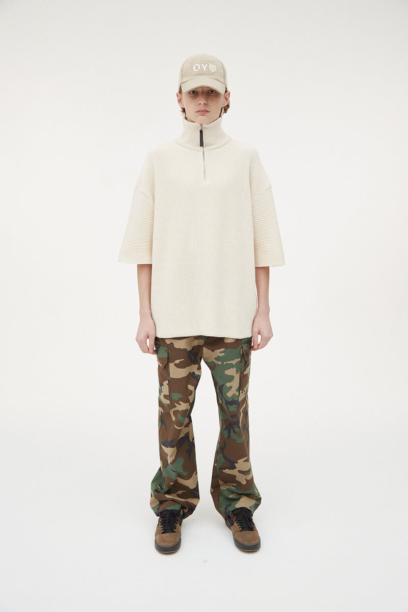 オーワイ(OY) LOGO ZIPPER POLA HALF KNIT-IVORY