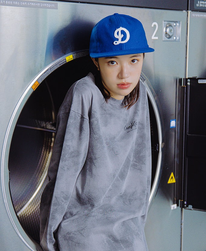 デイライフ(Daylife)  Signature Logo Long Sleeve (Grey)