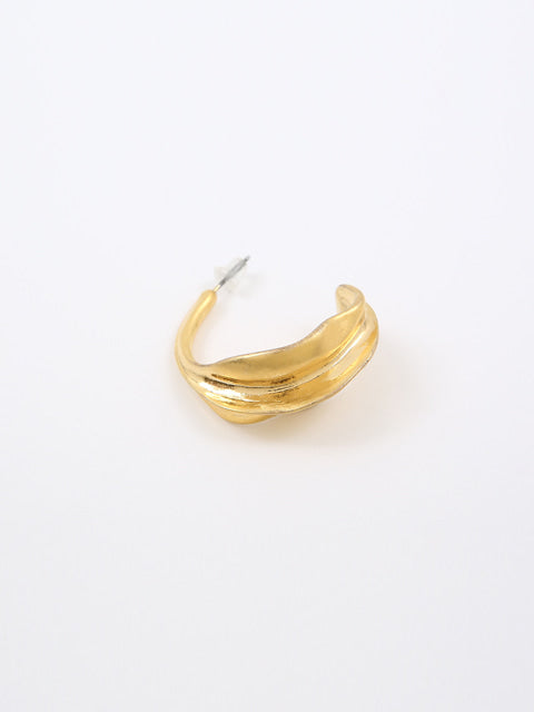 TMO BY 13MONTH（ティーエムオーバイサーティンマンス）NEW MOON SHAPE GOLD RING EARRING (GOLD)