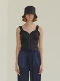 TMO BY 13MONTH（ティーエムオーバイサーティンマンス）FRONT BUTTON SLEEVELESS BLOUSE (BLACK)