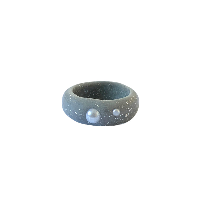 Nff(エヌエフエフ) 	 seed pearl grey ring