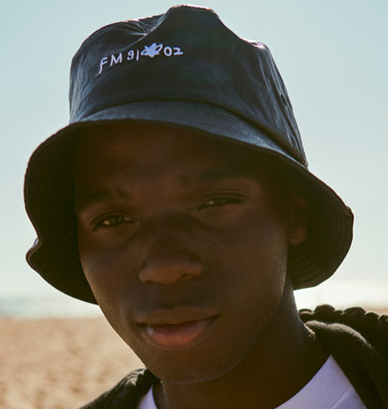 FM91.02 (エフエム91.02)　BIG WAVE BUCKET HAT