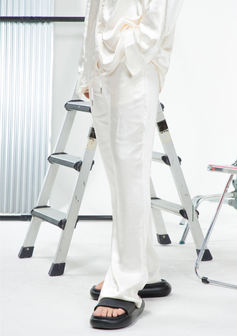 SINCITY (シンシティ) Silk Boot-cut pant White