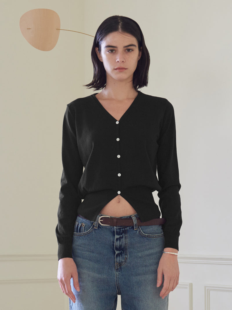 TMO BY 13MONTH（ティーエムオーバイサーティンマンス）RIBBED HEM CARDIGAN (BLACK)