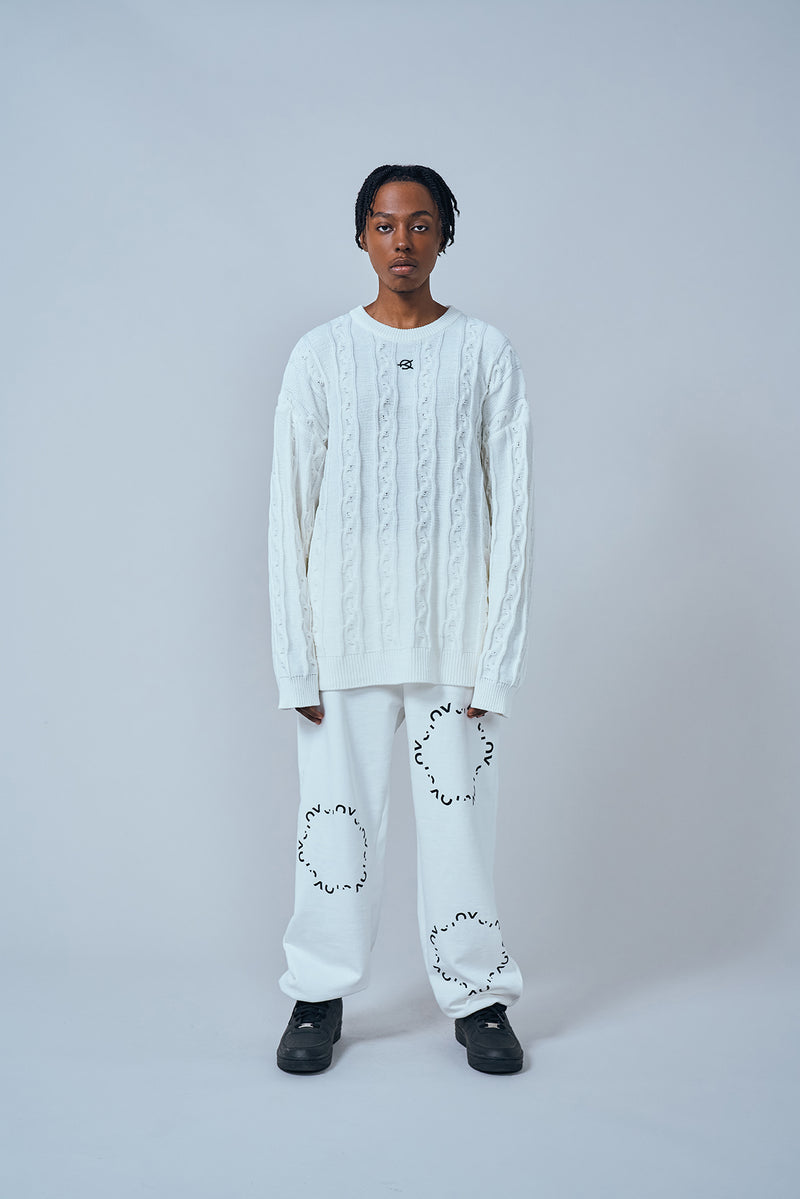 オーワイ(OY) LOGO CABLE KNIT-WHITE