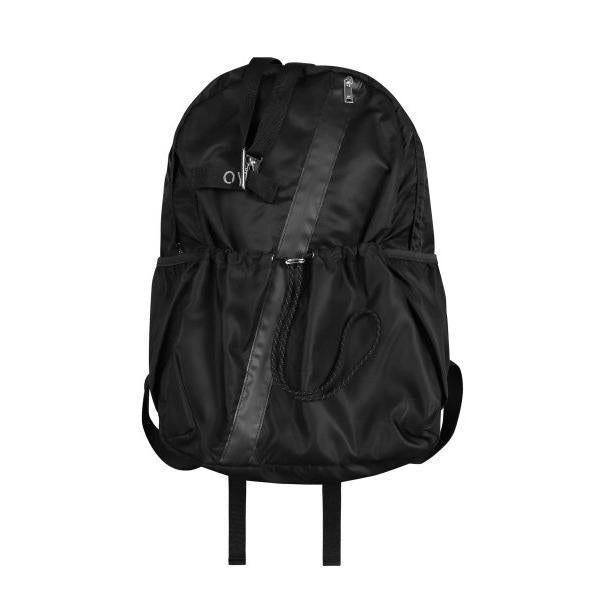 オーワイ(OY) 		DIAGONAL LINE ZIPPER LOGO BACKPACK-BLACK