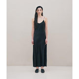 TMO BY 13MONTH（ティーエムオーバイサーティンマンス） SILKY LONG DRESS (BLACK)