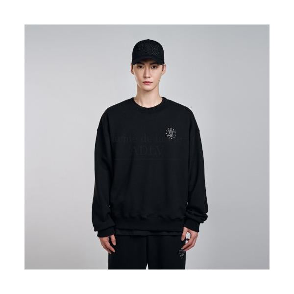 アクメドラビ(acme' de la vi)  A LOGO EMBLEM ROUNDING EMBROIDERY SWEAT SHIRT BLACK