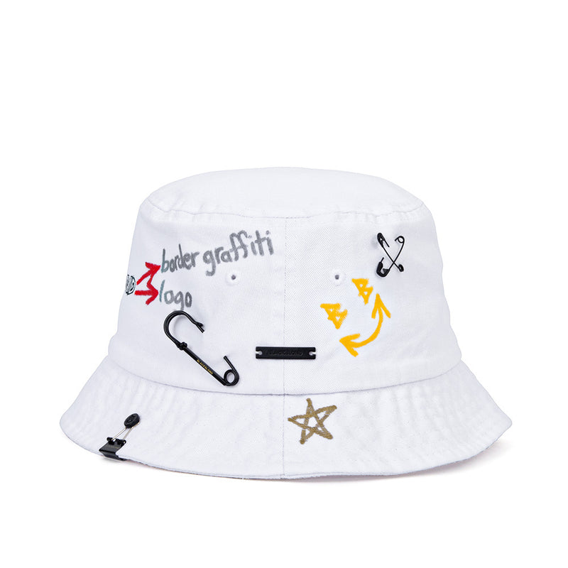ブラックブロンド(BLACKBLOND) BBD Border Graffiti Logo Bucket Hat Custom Ver. (White)